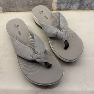 Cloudsteppers Clarks Women's Size 9 Arla Glison Gray Flip Flop Thong Sandals
